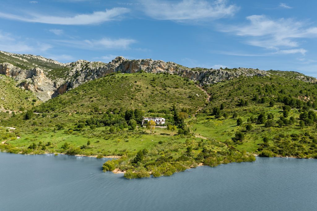 Finca-appartementen voor 2 personen met een prachtig panoramisch uitzicht op het meer vanaf uw eigen terras