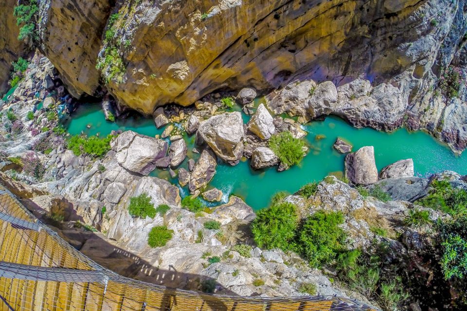 Kijk naar beneden met uw Caminito del Rey tickets