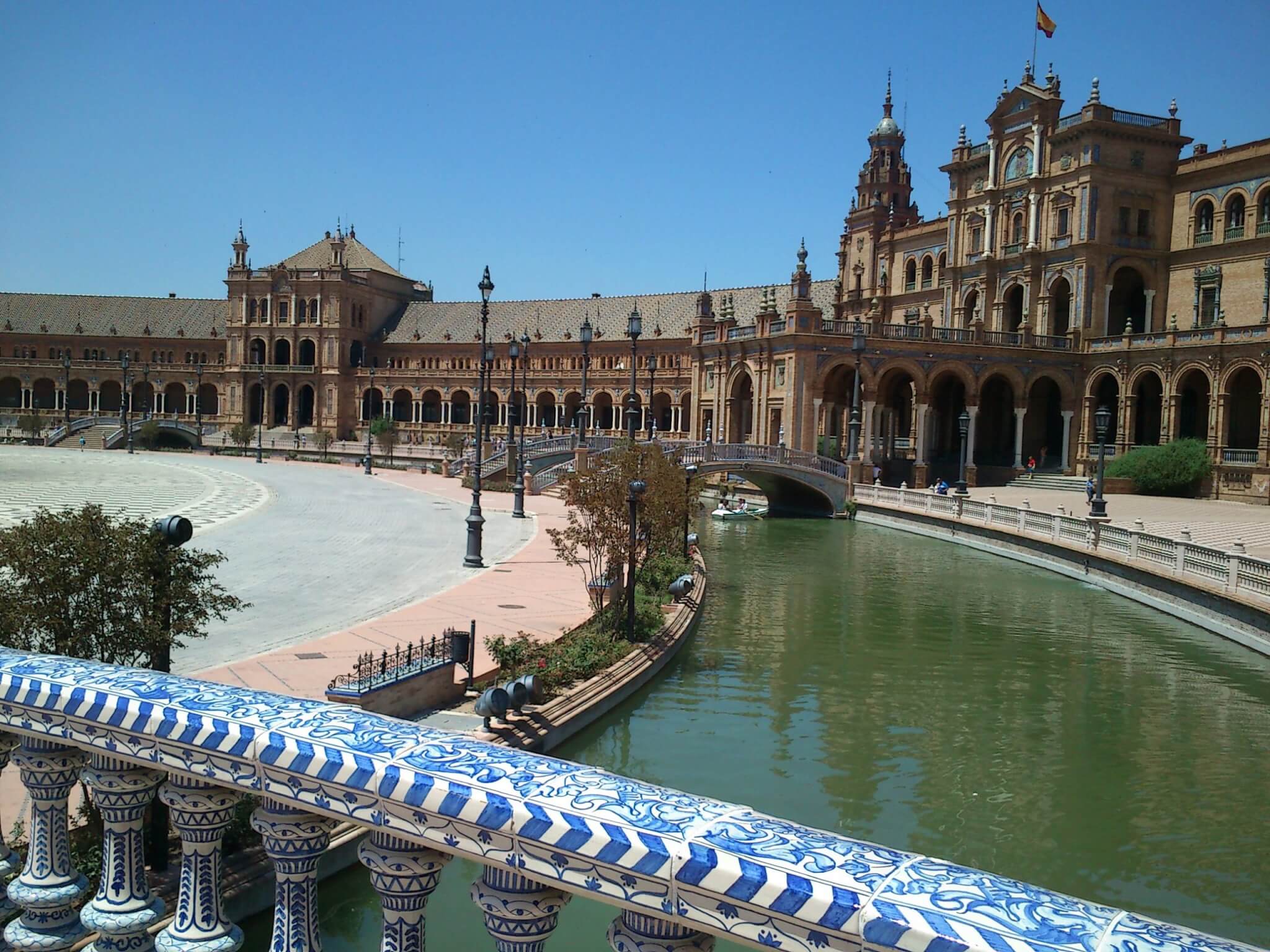 Plaza de España, nabij Real Alcazar en Sevilla kathedraal