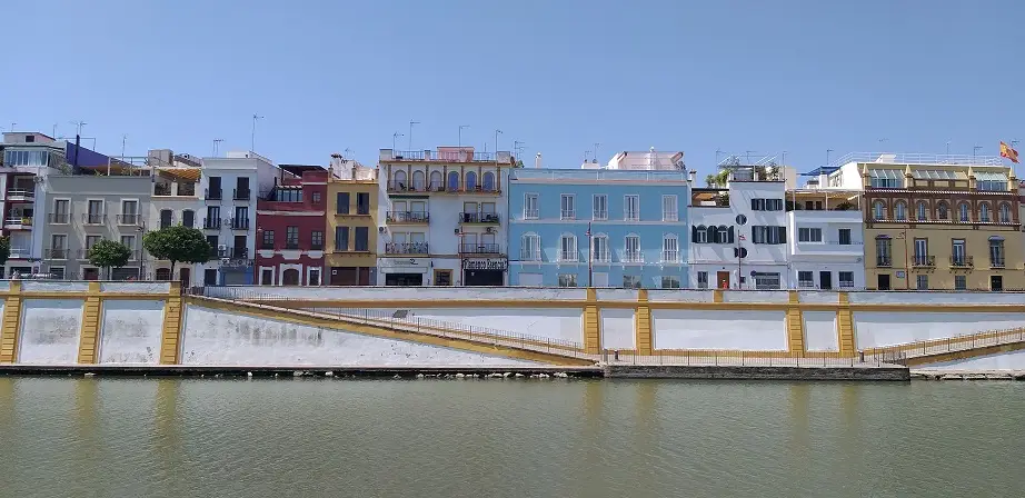 De zigeunerwijk Triana, nabij Real Alcazar & Sevilla kathedraal